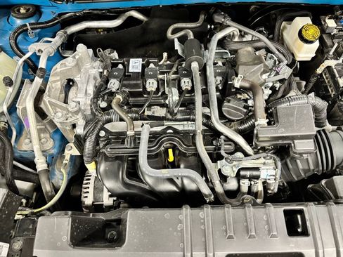 Used 2025 Nissan Kicks SR FWD image 25