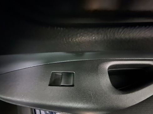 Used 2024 Toyota Corolla LE image 30