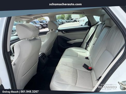 Used 2018 Honda Accord Touring image 12