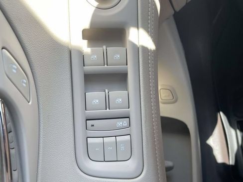 Used 2014 Buick LaCrosse Leather FWD image 27