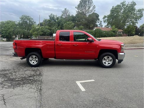 Used 2018 Chevrolet Silverado 1500 LT RWD image 4