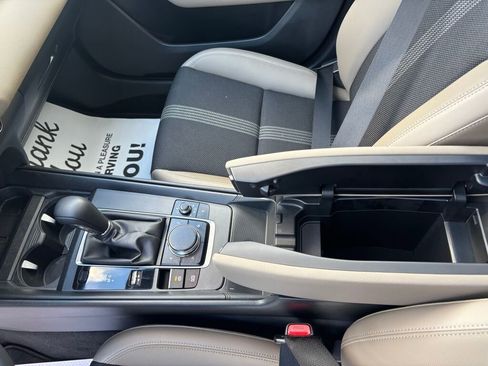 Certified 2025 MAZDA CX-50 AWD 2.5 S w/ Premium Package image 17