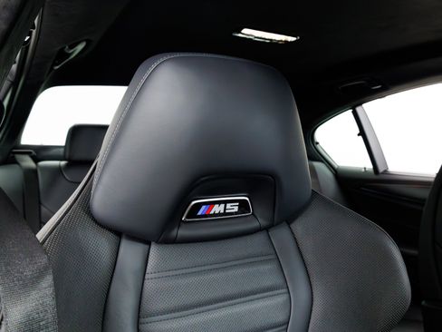 Used 2023 BMW M5 w/ Executive Package image 33
