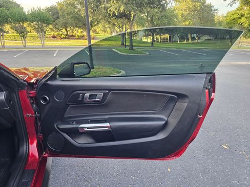 Used 2019 Ford Mustang Coupe w/ Equipment Group 101A RWD image 32