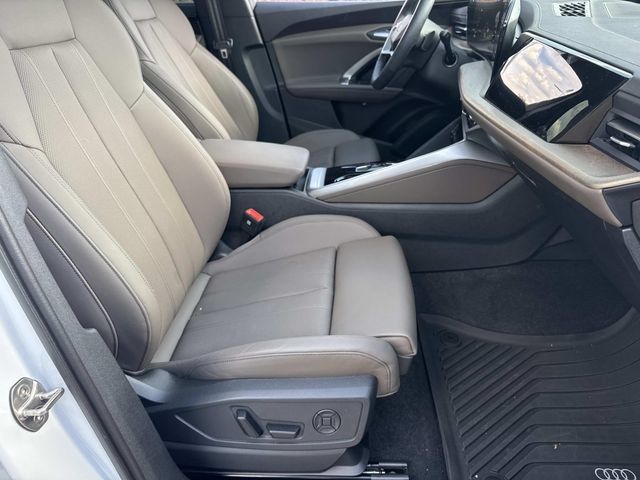 Used 2025 Audi Q5 Premium Plus AWD/4WD image 11