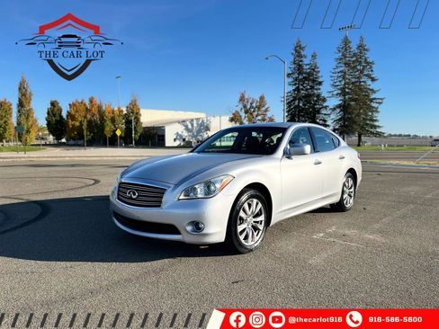 Used 2012 INFINITI M37 x w/ Deluxe Touring Pkg image 1
