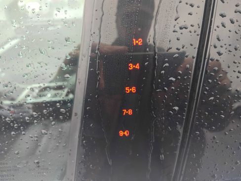 Used 2022 Ford Edge SEL w/ Convenience Package image 6