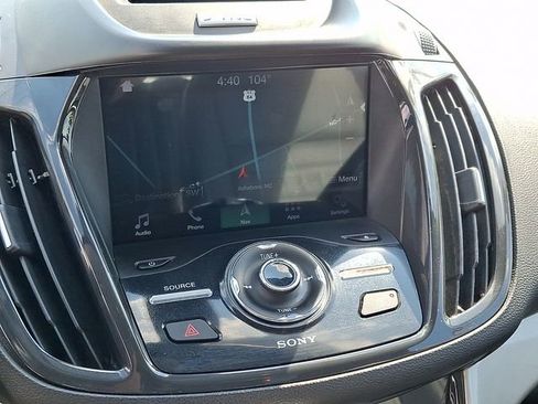 Used 2016 Ford C-MAX Energi SEL w/ Equipment Group 302A FWD image 17