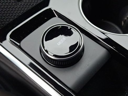 Used 2026 Chevrolet Equinox LT w/ Convenience Package II image 23