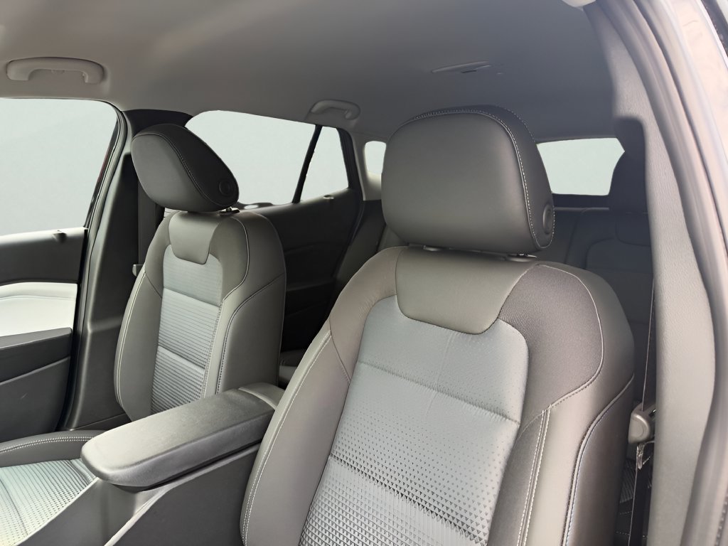 New 2026 Chevrolet Trax LT w/ Driver Confidence Package FWD image 18