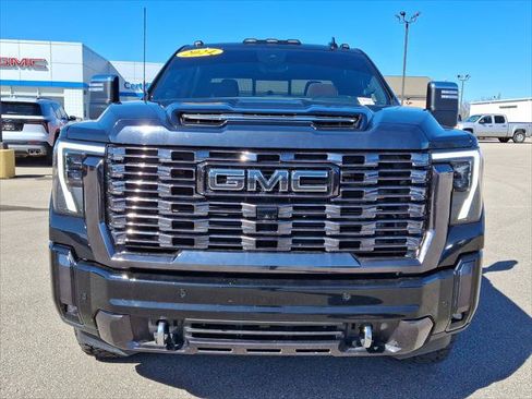 Used 2024 GMC Sierra 3500 Denali Ultimate image 29
