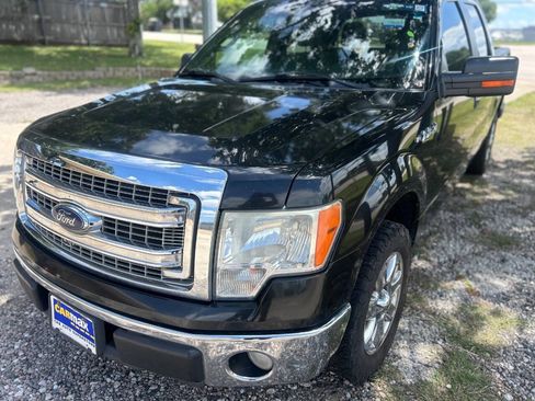 Used 2014 Ford F150 XLT w/ XLT Chrome Package RWD image 2
