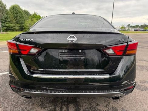 Used 2022 Nissan Altima 2.5 SR FWD image 9