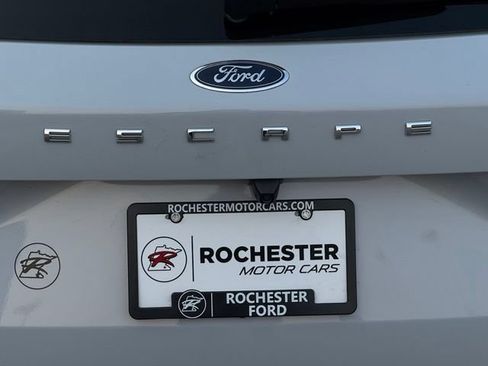 Certified 2025 Ford Escape ST-Line Select AWD/4WD image 48