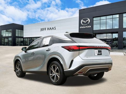 Used 2024 Lexus RX 350 FWD w/ Technology Package image 2