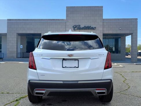 New 2025 Cadillac XT5 Premium Luxury w/ LPO, Floor Liner Package image 5
