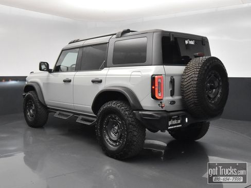 Used 2024 Ford Bronco Everglades AWD/4WD image 5