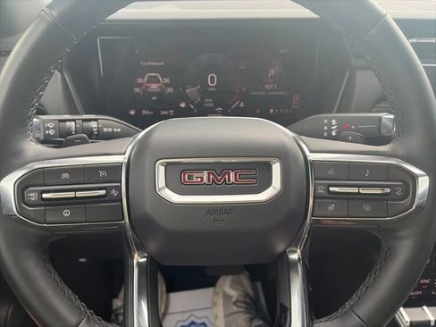 Used 2025 GMC Terrain Elevation w/ Elevation Premium Package AWD/4WD image 21