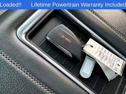 Used 2023 GMC Yukon Denali image 13