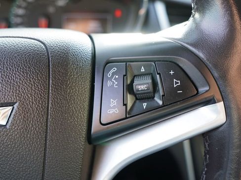 Used 2019 Chevrolet Trax LT w/ LT Convenience Package image 27