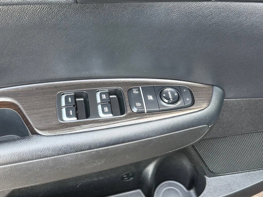 Used 2019 Kia Optima EX FWD image 15