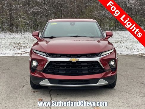 Used 2023 Chevrolet Blazer LT image 2