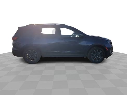 Used 2022 Chevrolet Equinox RS w/ LPO, Floor Liner Package image 9