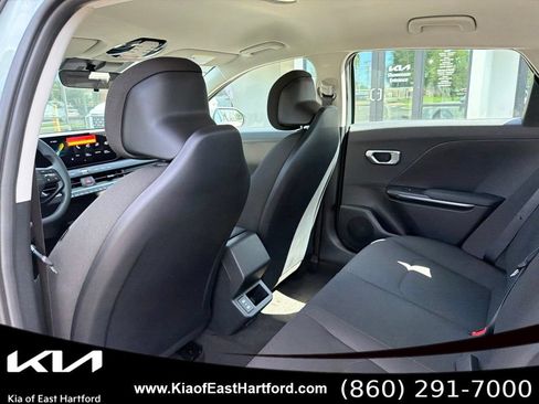 New 2026 Kia K4 FWD image 19
