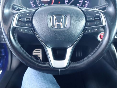 Used 2018 Honda Accord Sport image 19