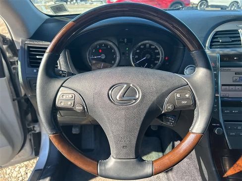 Used 2011 Lexus ES 350 image 16