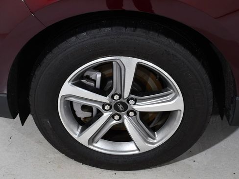 Used 2024 Ford Edge SEL w/ Convenience Package image 24