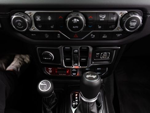 Used 2026 Jeep Wrangler Unlimited Rubicon w/ Safety Group AWD/4WD image 15