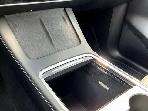 Used 2023 Tesla Model Y Long Range AWD/4WD image 15