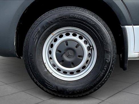 Certified 2025 Mercedes-Benz Sprinter 2500 image 11