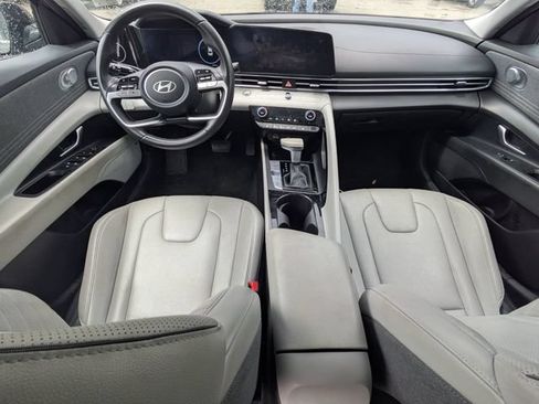 Used 2024 Hyundai Elantra Limited FWD image 14