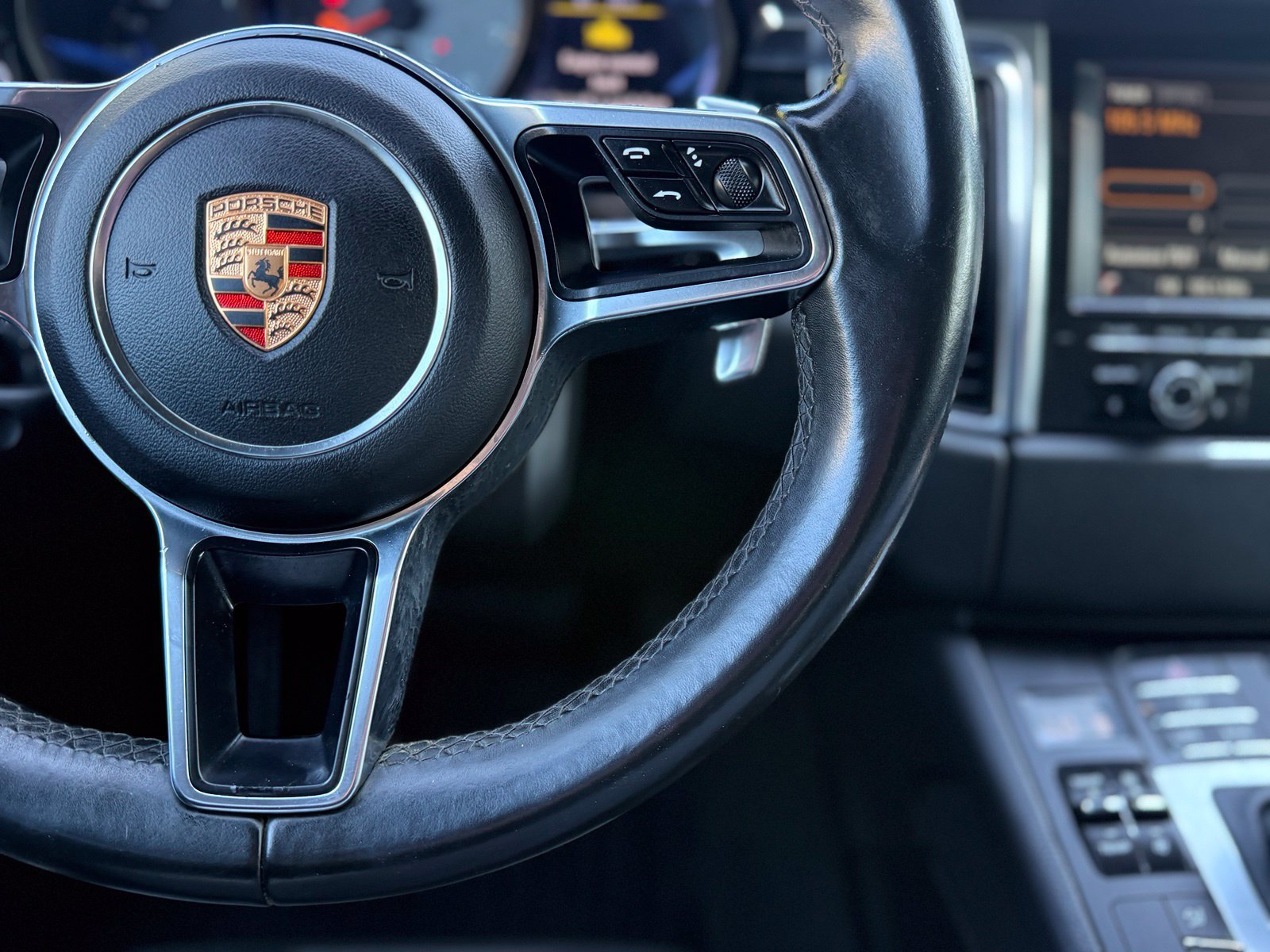 Used 2015 Porsche Macan S AWD/4WD image 27