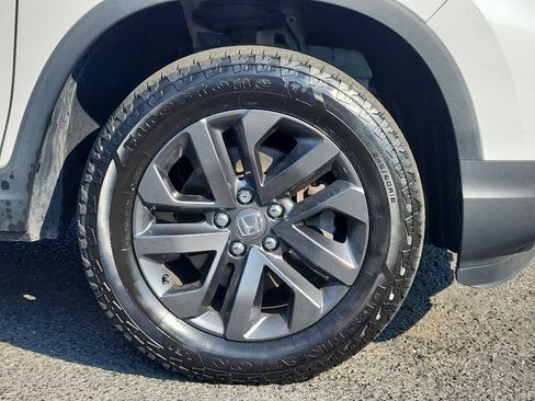 Certified 2023 Honda Ridgeline Sport image 8