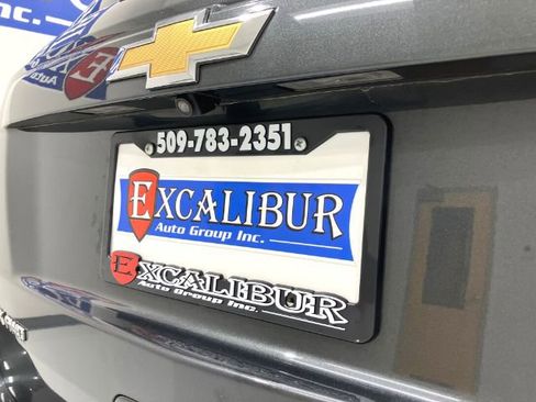 Used 2018 Chevrolet Trax LT w/ LT Convenience Package image 13