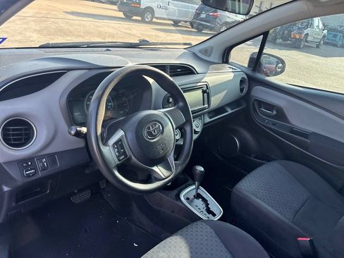 Used 2016 Toyota Yaris LE FWD image 11
