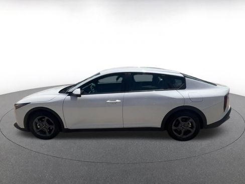 Used 2025 Kia K4 LXS image 10