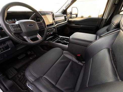 Used 2023 Ford F350 Lariat w/ Lariat Ultimate Package image 29