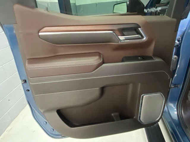 Used 2024 GMC Sierra 1500 Denali w/ Denali Reserve Package AWD/4WD image 7