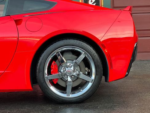 Used 2014 Chevrolet Corvette Stingray Coupe w/ 2LT Preferred Equipment Group image 39