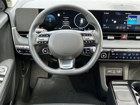 New 2026 Hyundai Ioniq 5 SEL image 14