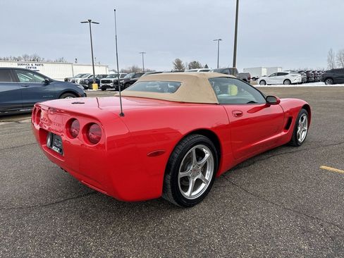 Used 1998 Chevrolet Corvette Base w/ Performance Handling Pkg image 3