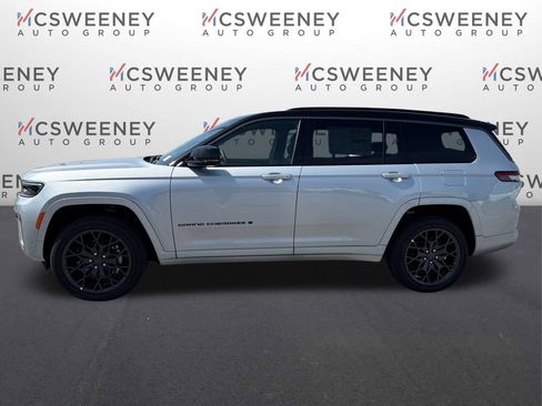 New 2026 Jeep Grand Cherokee L Summit w/ Obsidian Package AWD/4WD image 3