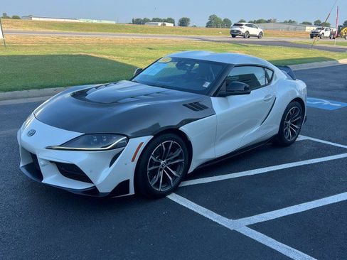 Used 2021 Toyota Supra w/ Safety & Technology Package image 5