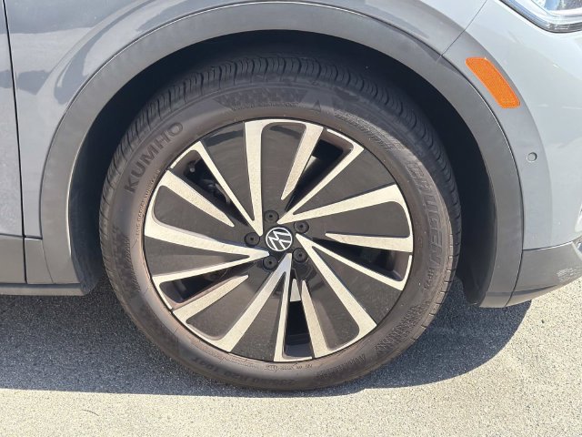 Certified 2023 Volkswagen ID.4 Pro S Plus RWD image 4