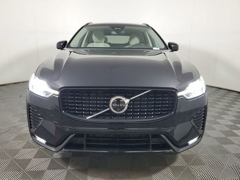 Used 2023 Volvo XC60 B5 Plus w/ Climate Package AWD/4WD image 2