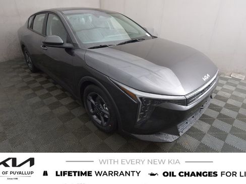 New 2025 Kia K4 LXS image 3